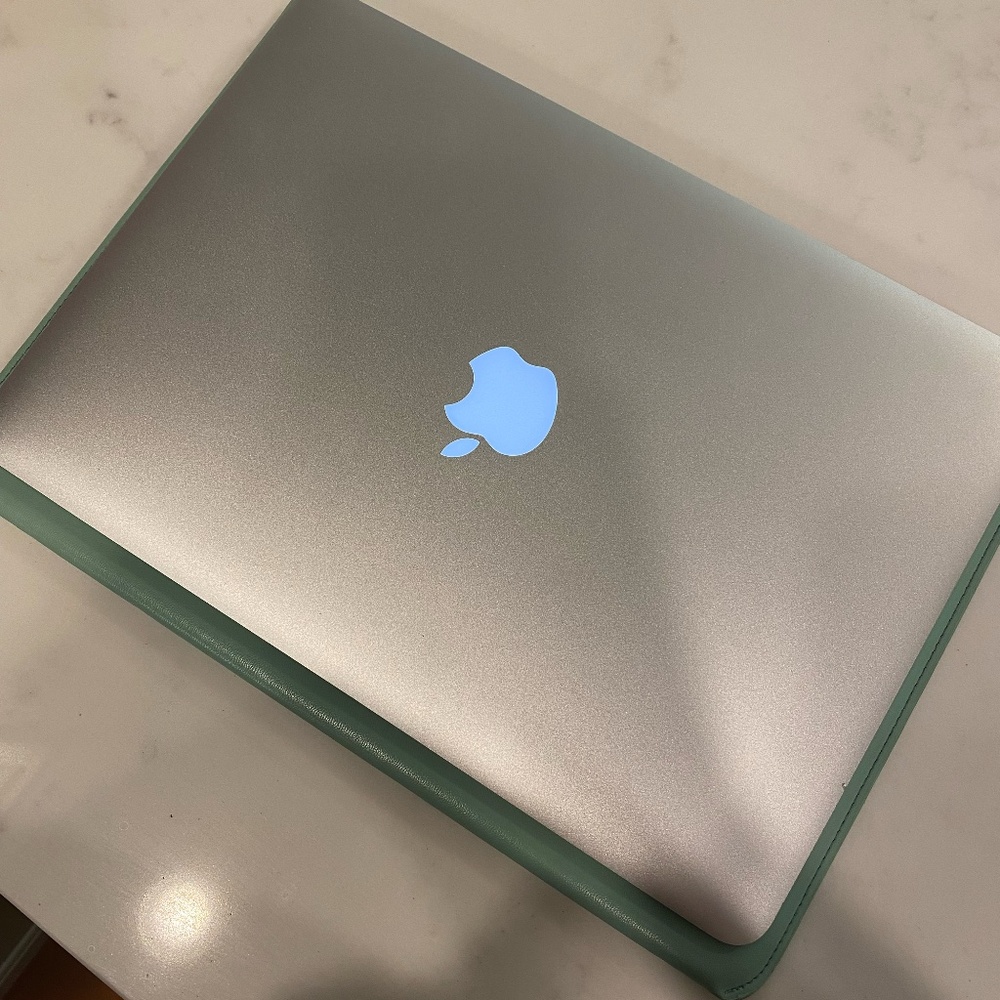 Apple MacBook Air 13"